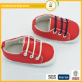 2015 de la manera caliente en la venta embroma la lona de los zapatos de los zapatos del bebé de China fábrica